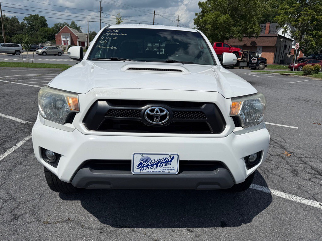 2015 Toyota Tacoma Image 3