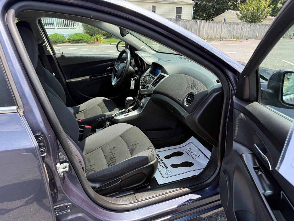 2014 Chevrolet Cruze Image 7