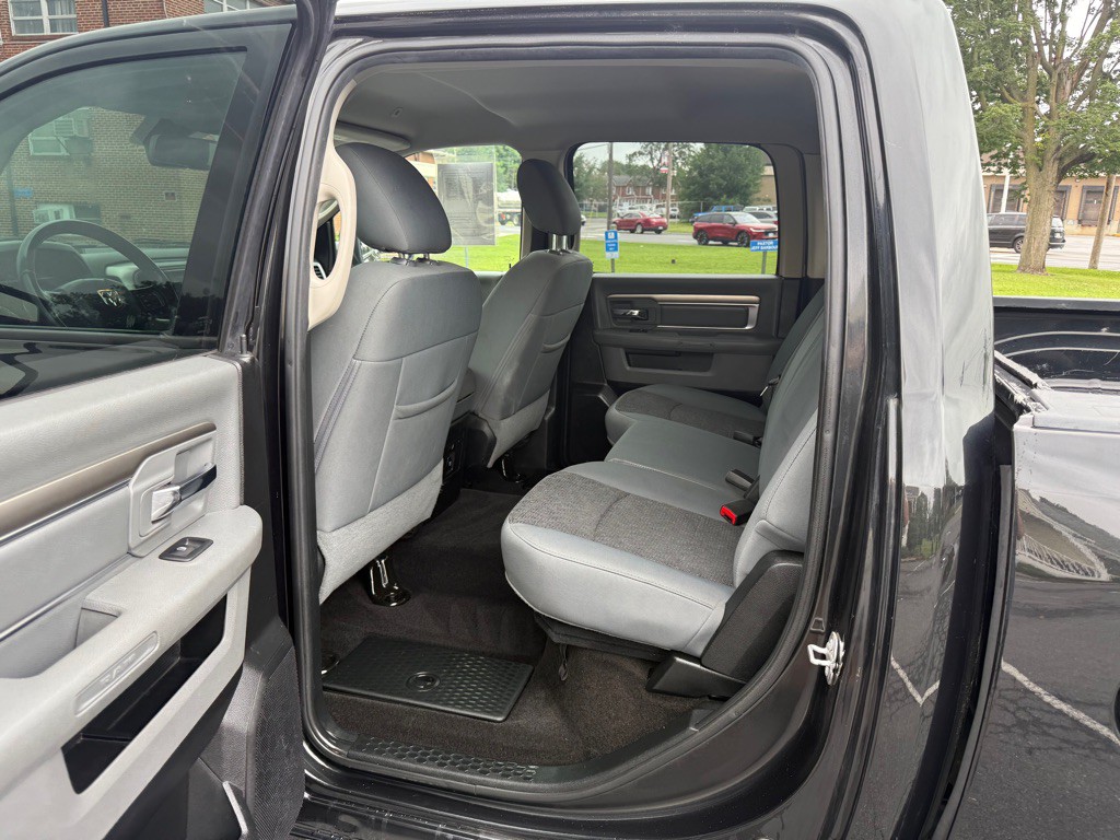 2018 RAM 1500 Image 6