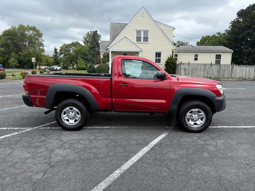 2014 Toyota Tacoma Image 2