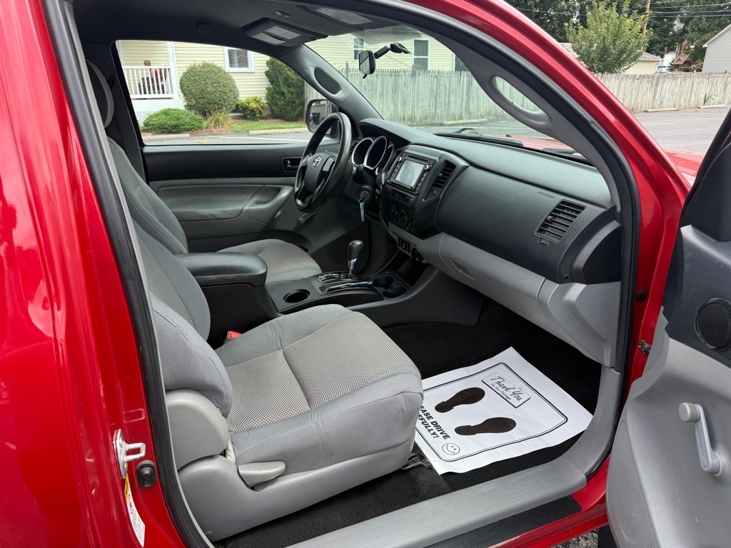 2014 Toyota Tacoma Image 6