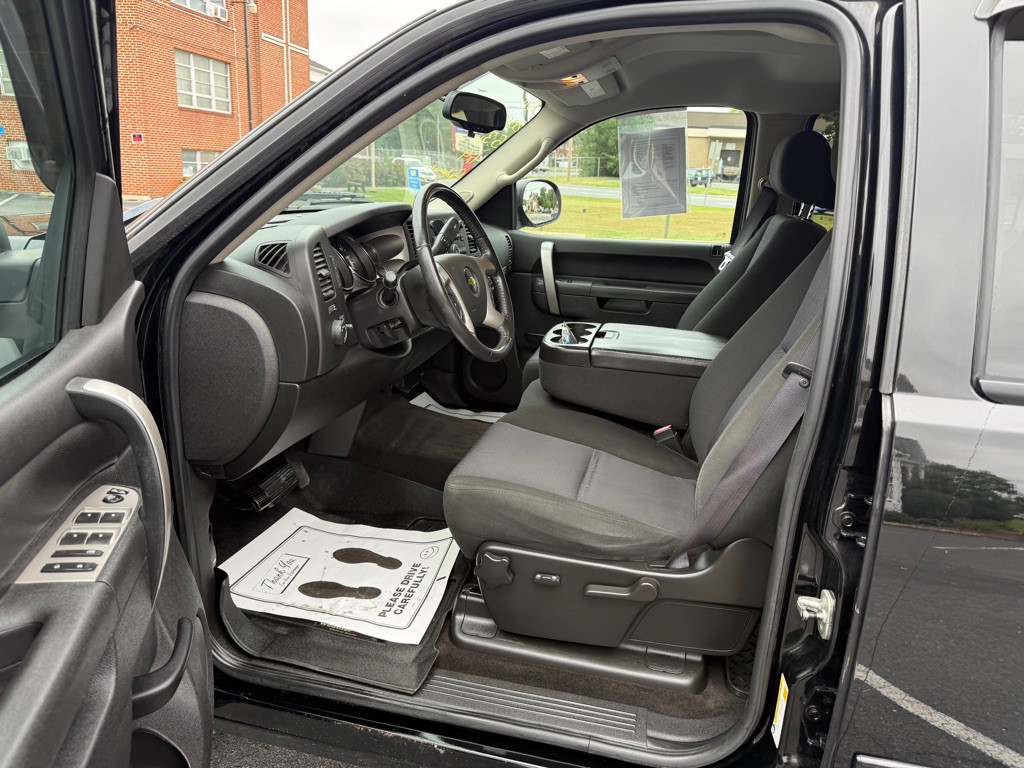 2011 Chevrolet Silverado 1500 Image 5