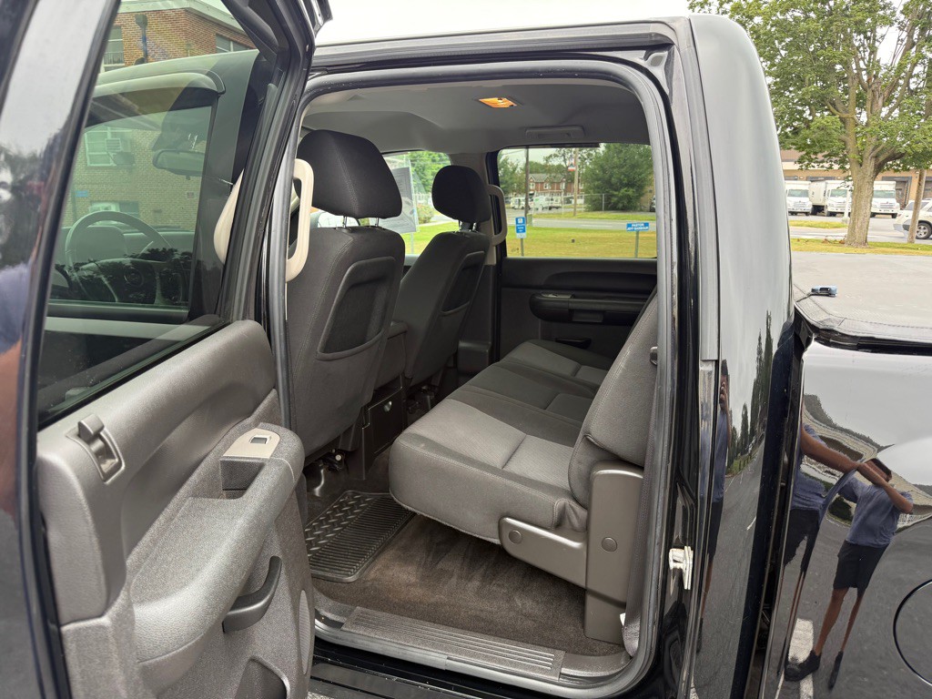 2011 Chevrolet Silverado 1500 Image 6