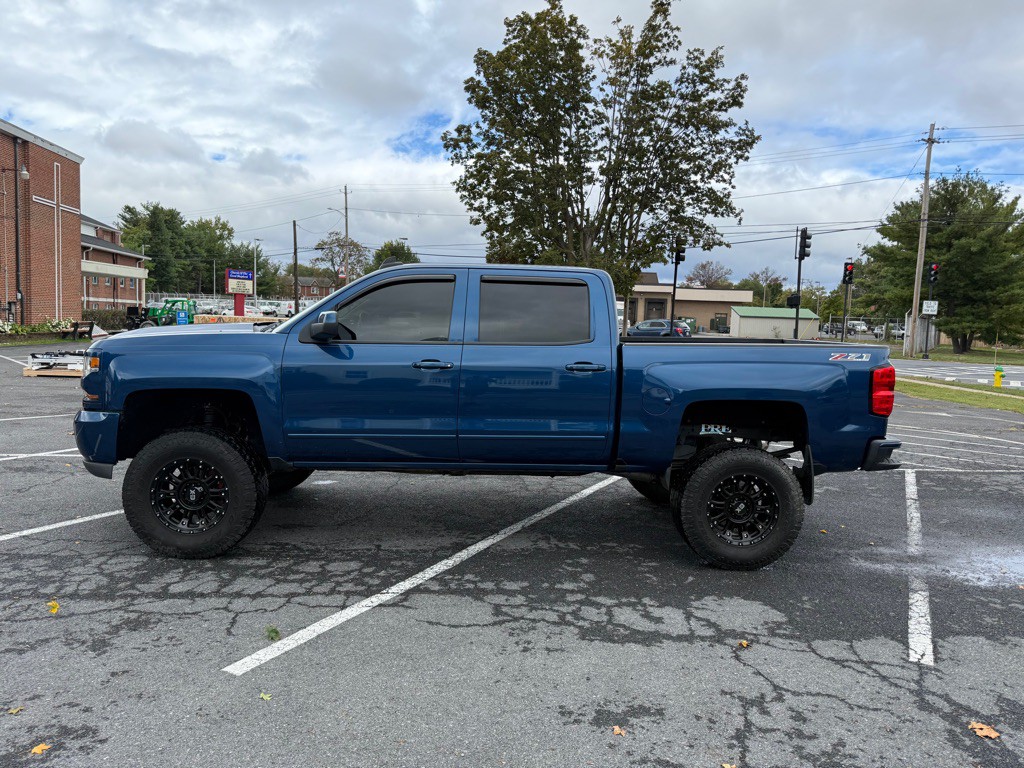 2016 Chevrolet Silverado 1500 Image 1
