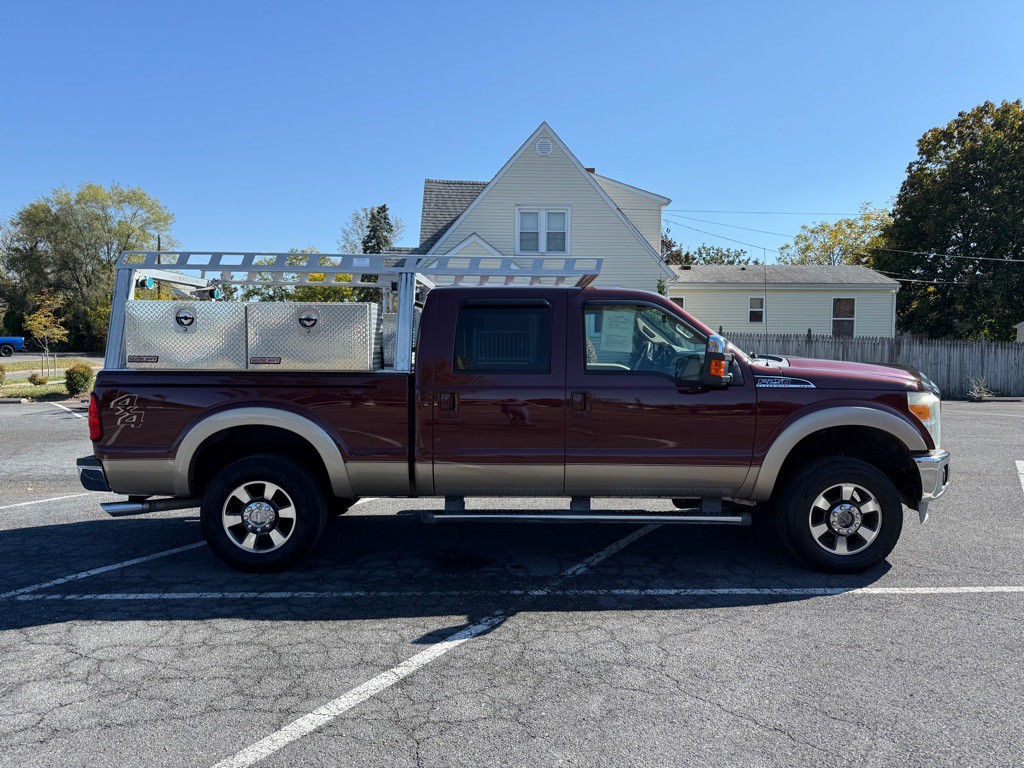 2011 Ford F-250 Image 2
