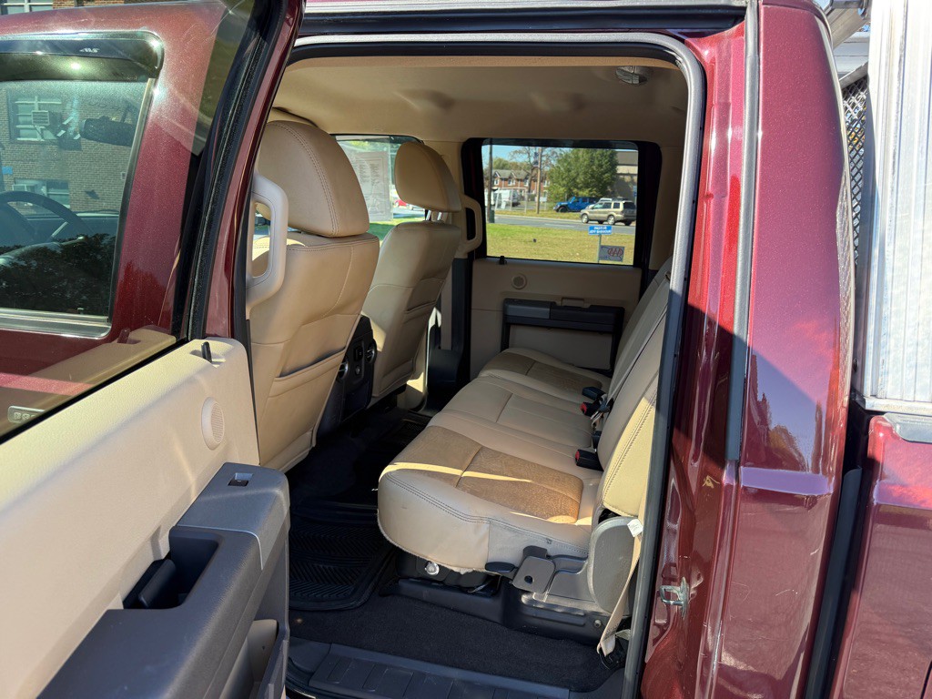 2011 Ford F-250 Image 6