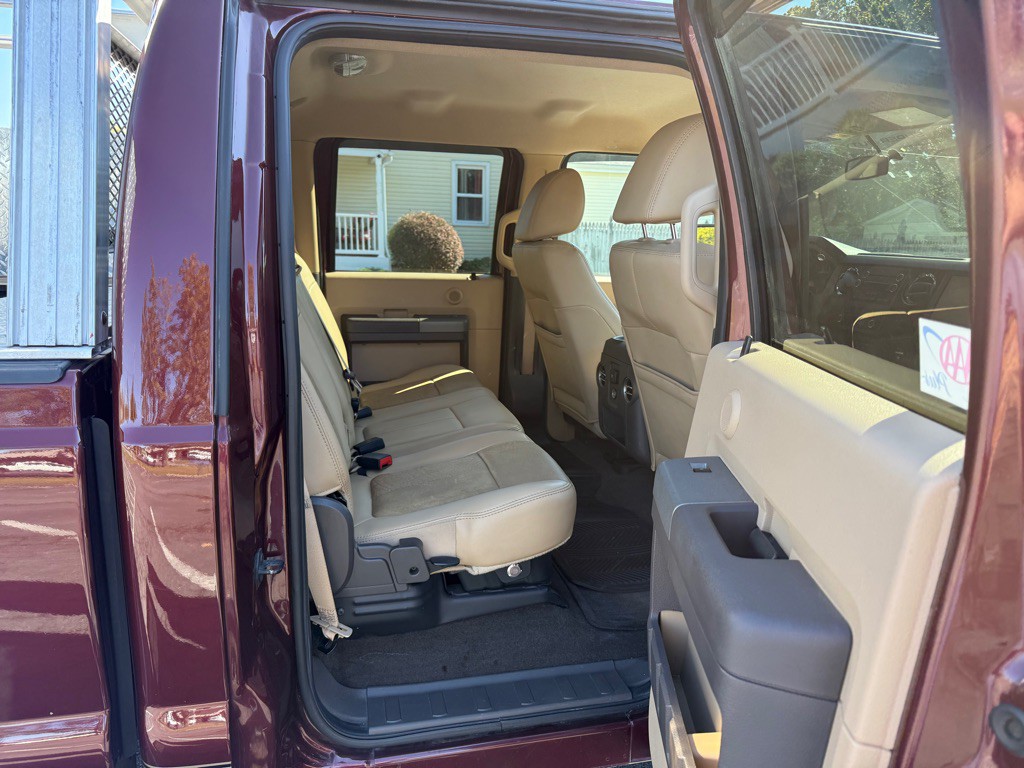 2011 Ford F-250 Image 8