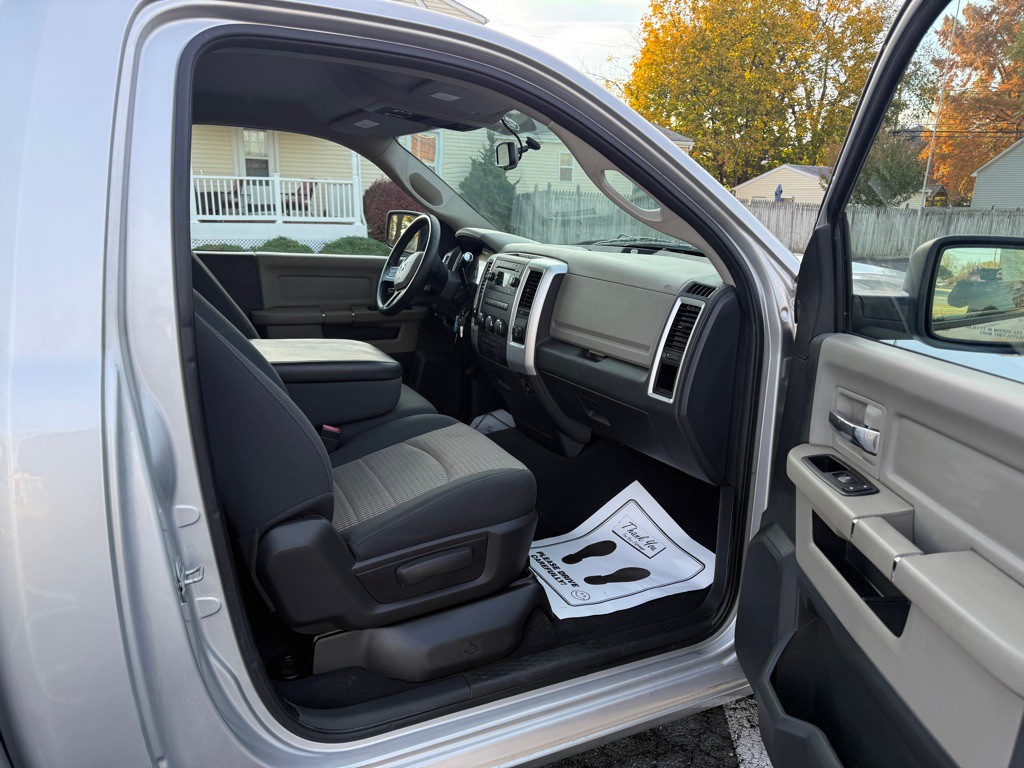 2011 Dodge Ram 1500 Image 6