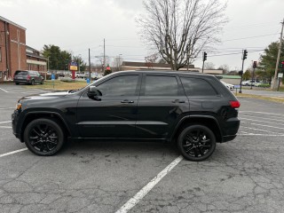 Image for 2018 Jeep Grand Cherokee Laredo ID: 7021672