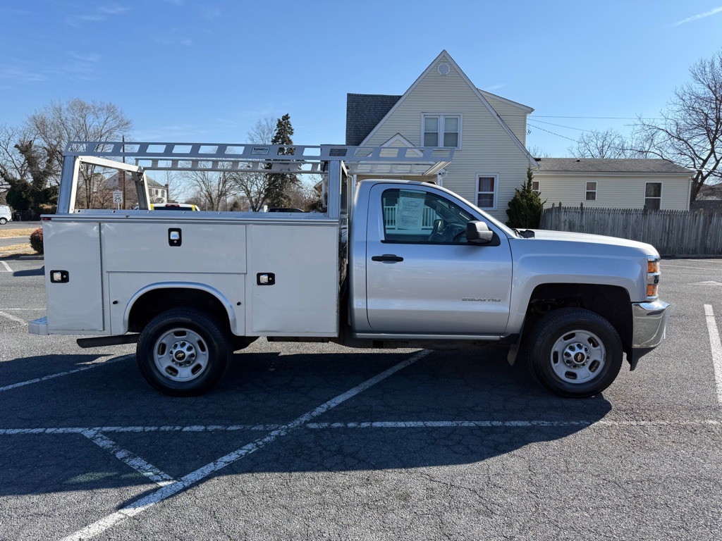 2016 Chevrolet Silverado 1500 Image 2