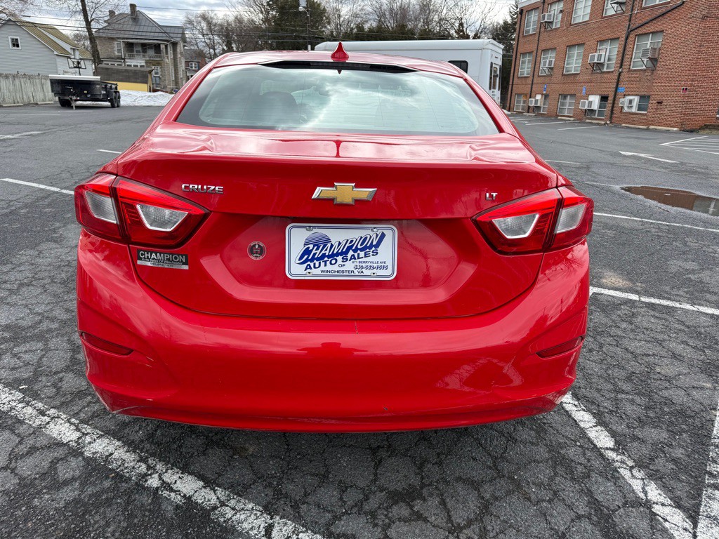 2019 Chevrolet Cruze Image 4