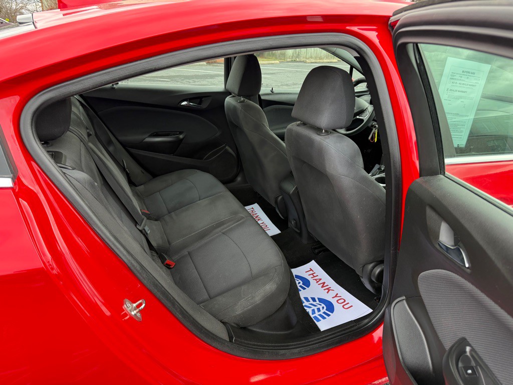 2019 Chevrolet Cruze Image 8