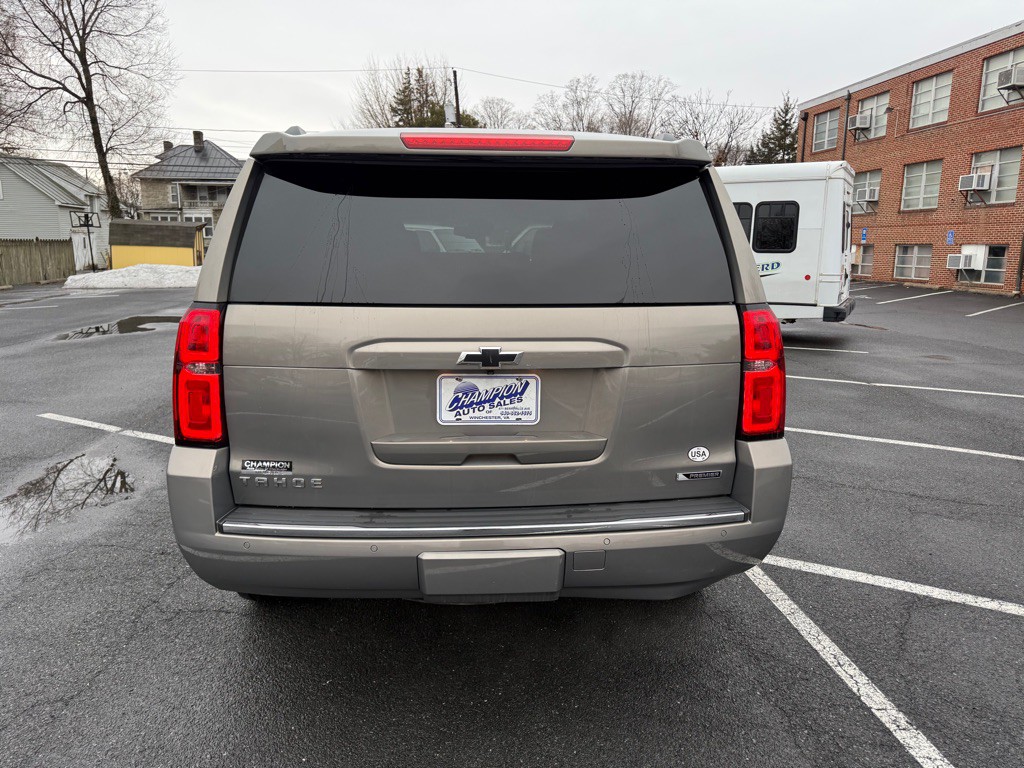 2017 Chevrolet Tahoe Image 4