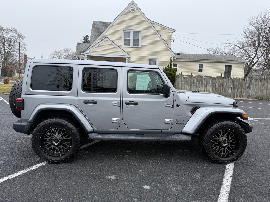 2019 Jeep Wrangler Unlimited Image 2