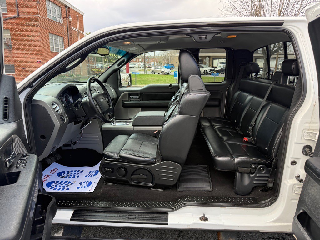 2004 Ford F-150 Image 5