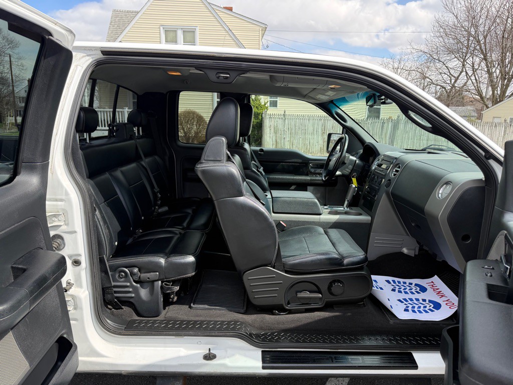 2004 Ford F-150 Image 6