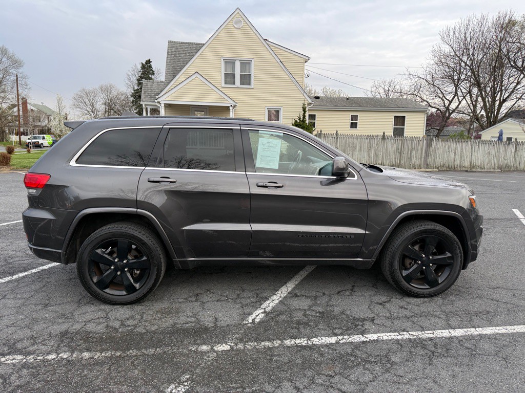 2015 Jeep Grand Cherokee Image 1