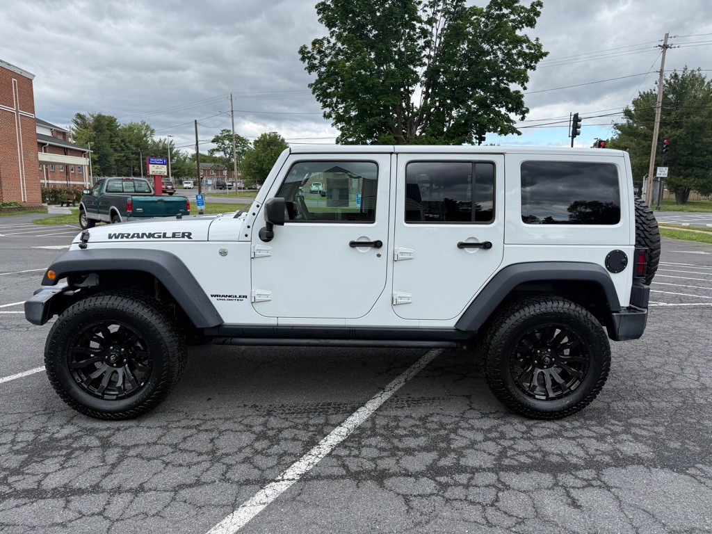 2017 Jeep Wrangler Unlimited Image 1