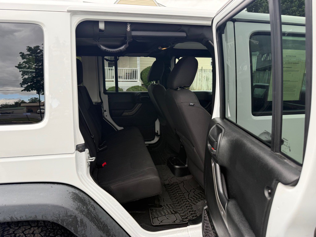 2017 Jeep Wrangler Unlimited Image 8
