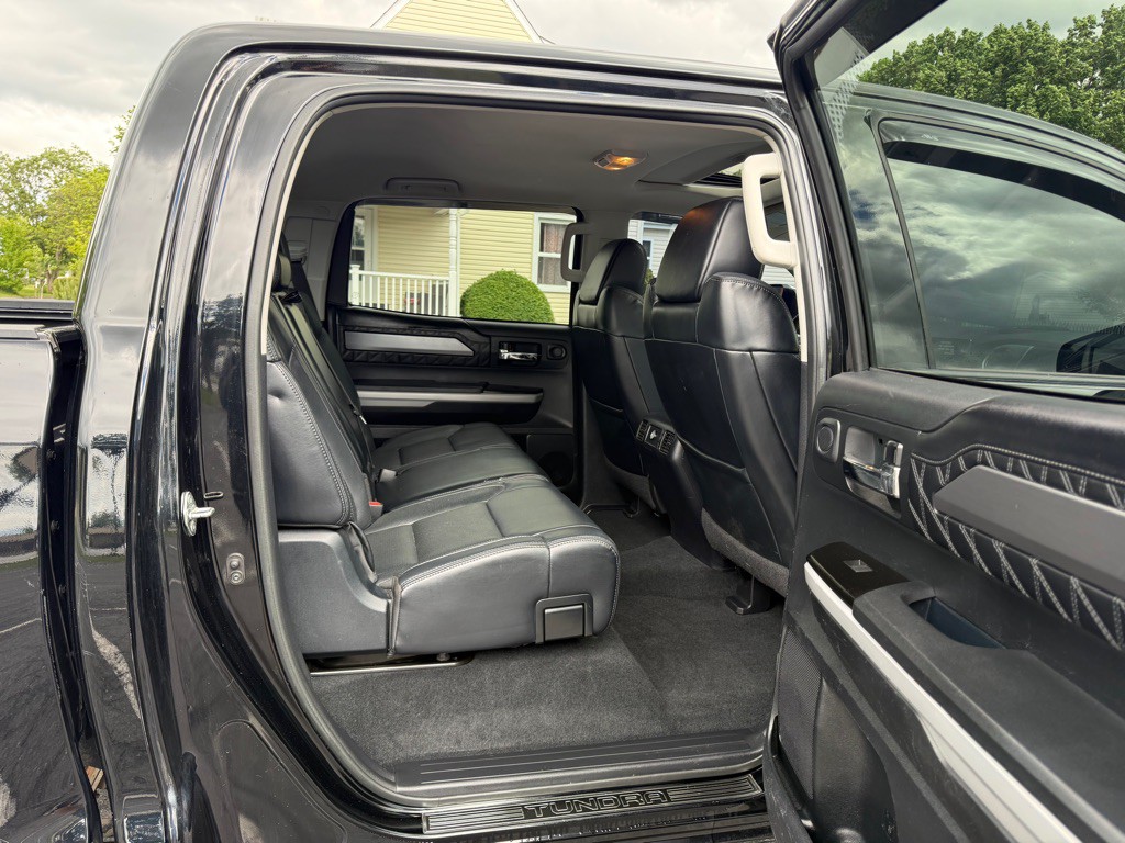 2018 Toyota Tundra Image 8