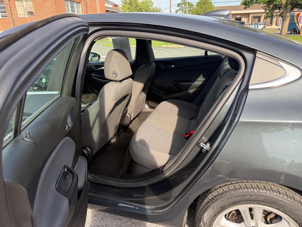 2018 Chevrolet Cruze Image 6