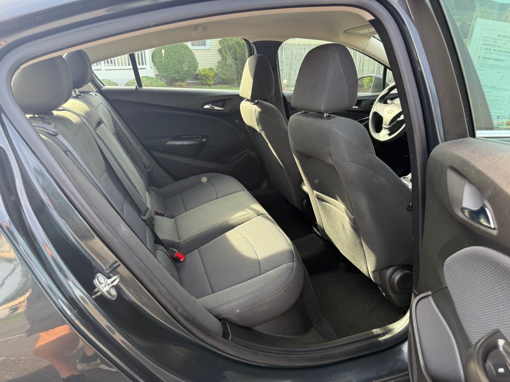 2018 Chevrolet Cruze Image 8