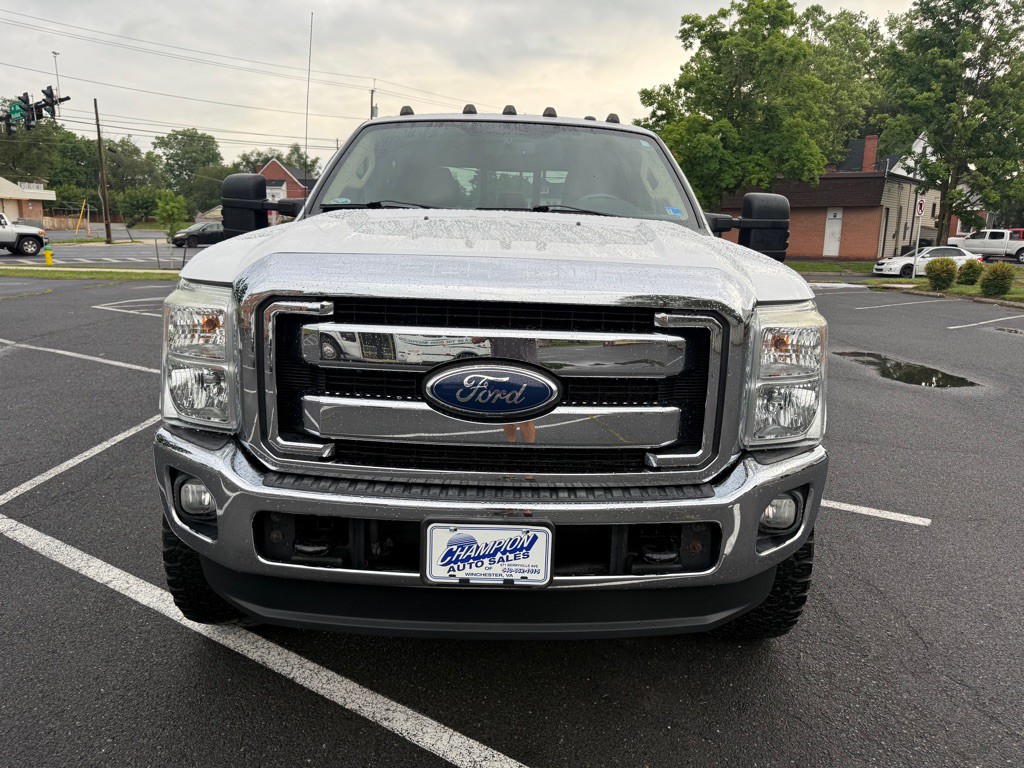 2011 Ford F-250 Image 3