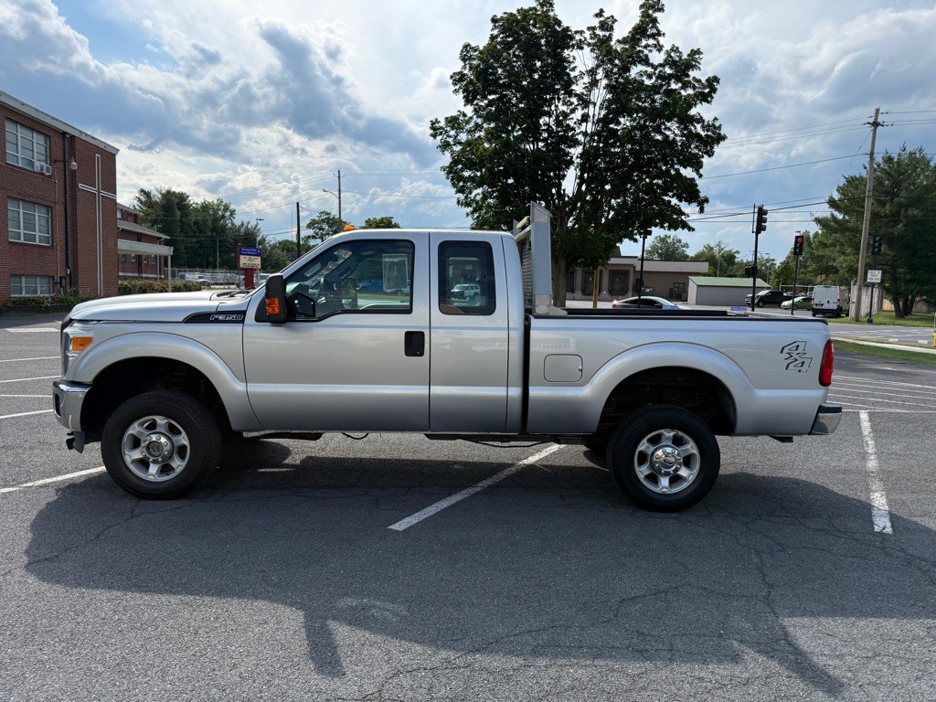 2015 Ford F-350 Image 1