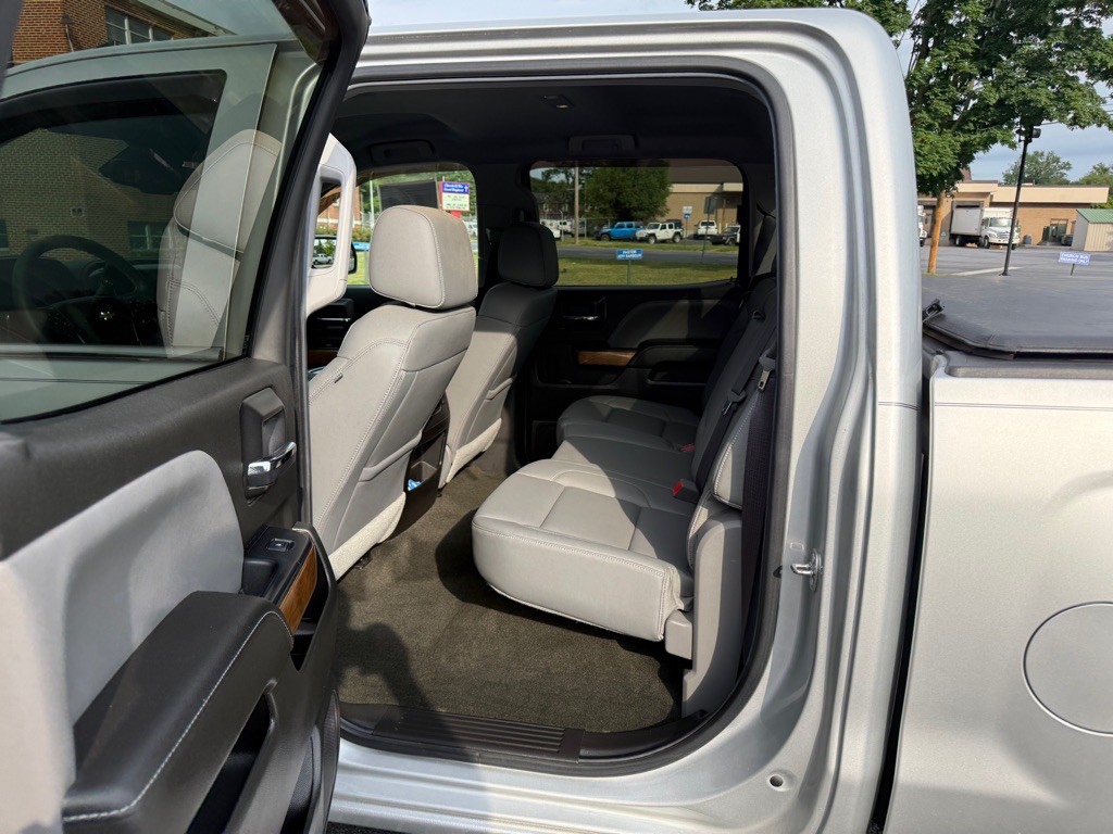 2017 Chevrolet Silverado 1500 Image 6