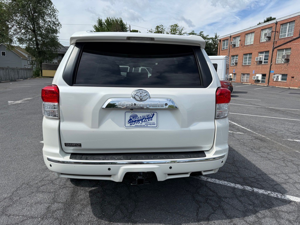 2011 Toyota 4Runner Image 4