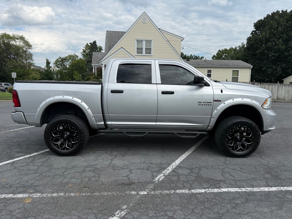 2015 RAM 1500 Image 2