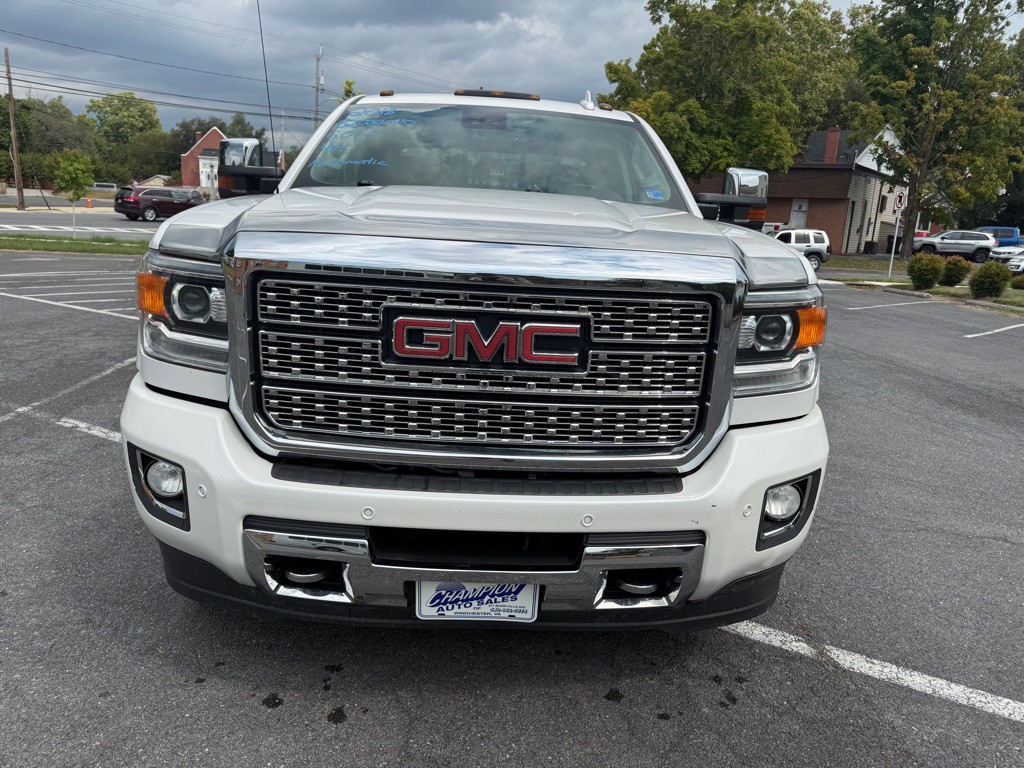 2018 GMC Sierra Image 3