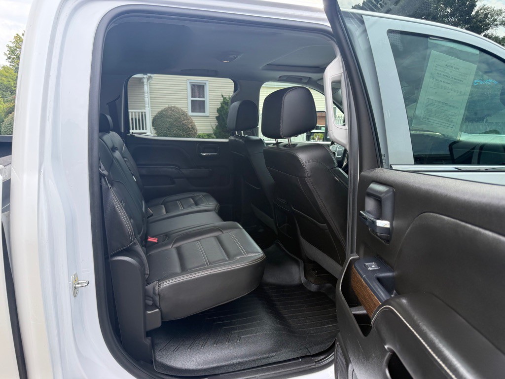 2018 GMC Sierra Image 8