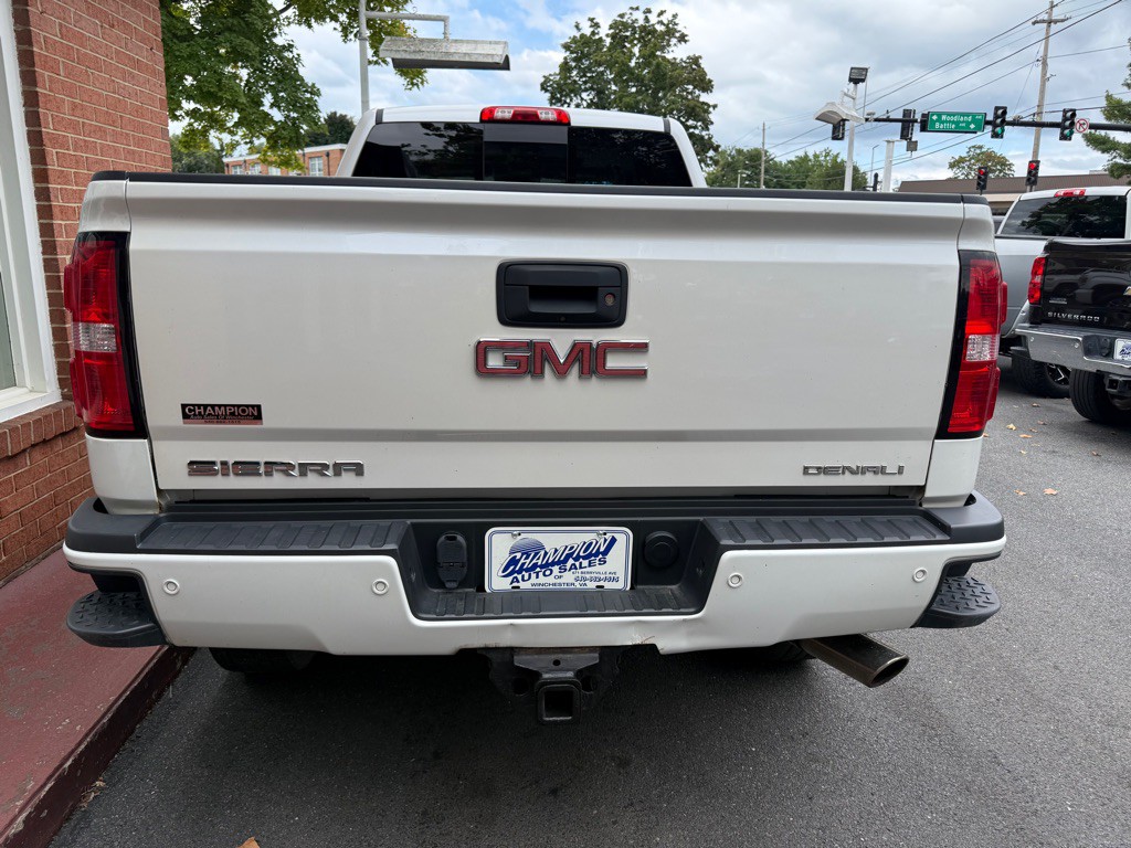 2018 GMC Sierra Image 4