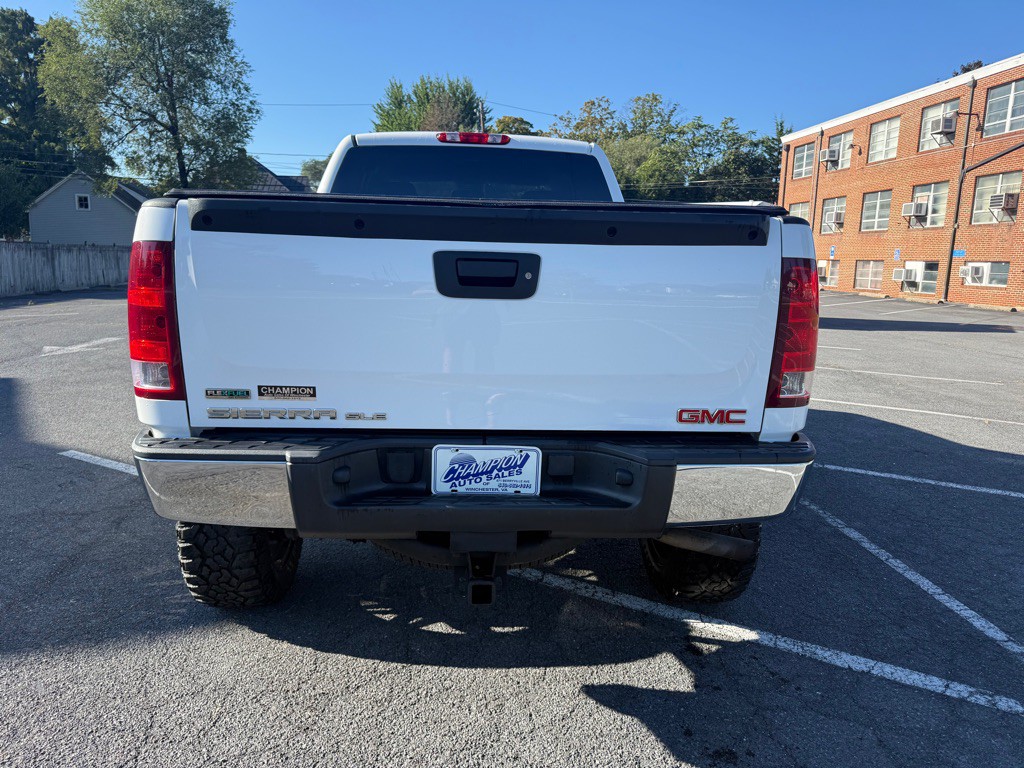 2011 GMC Sierra Image 3