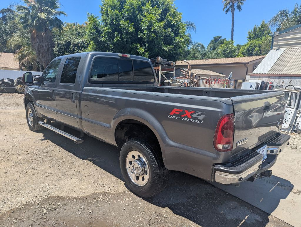 2005 Ford F-250 Image 3