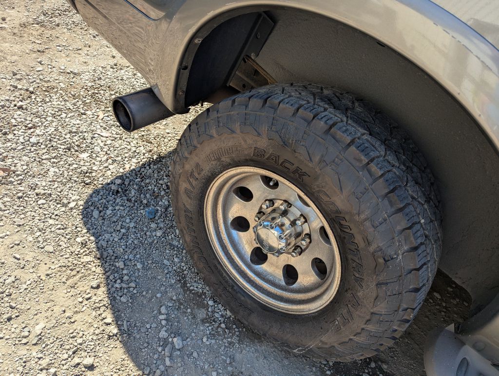 2003 Ford Excursion Image 11