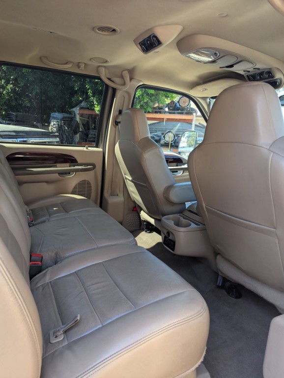 2003 Ford Excursion Image 14