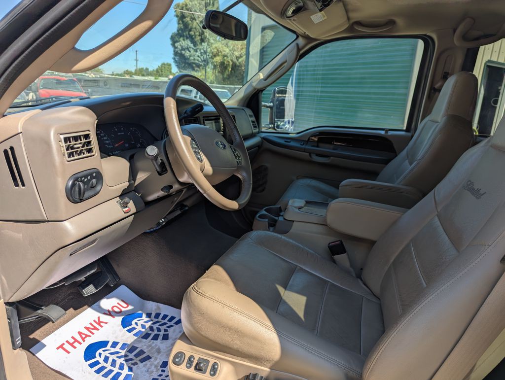 2003 Ford Excursion Image 17