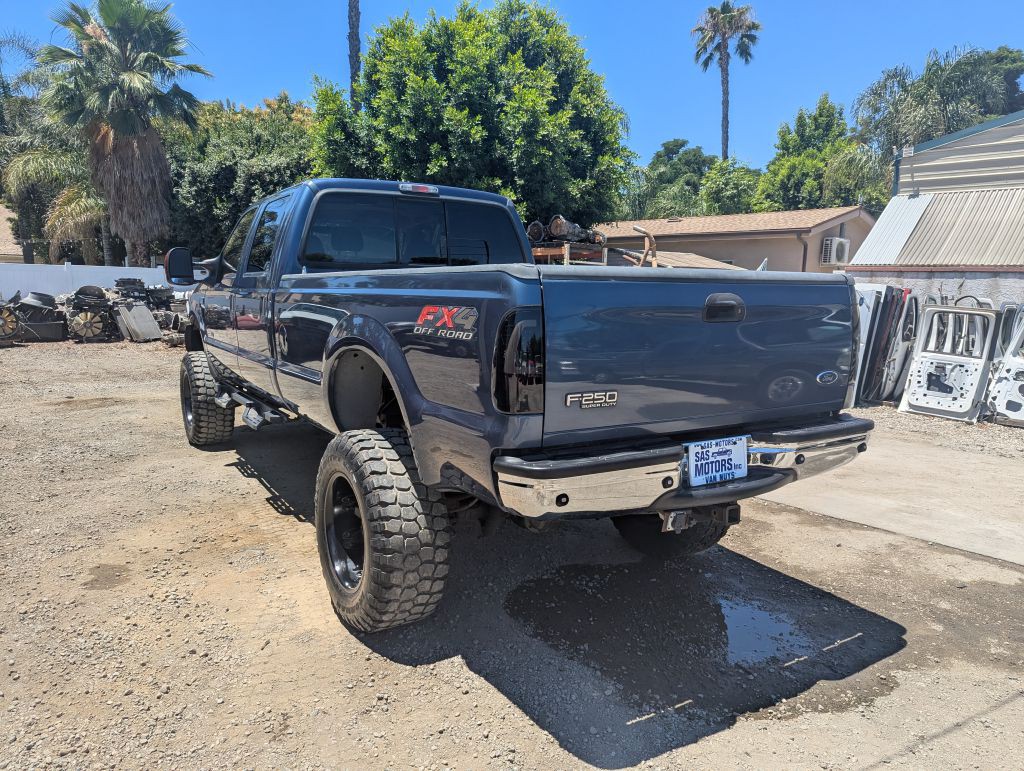 2004 Ford F-250 Image 4