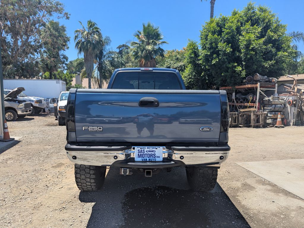 2004 Ford F-250 Image 5