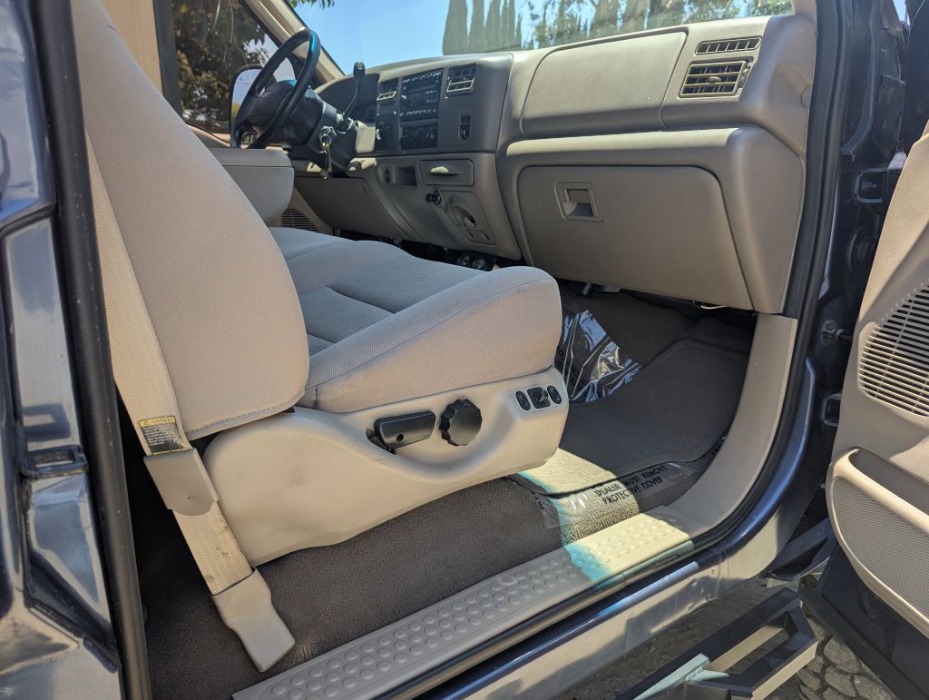 2004 Ford F-250 Image 17