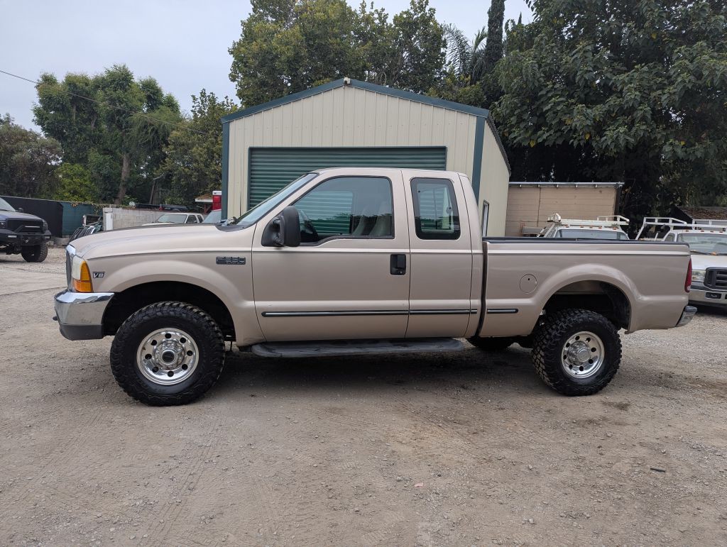 1999 Ford F-250 Image 2