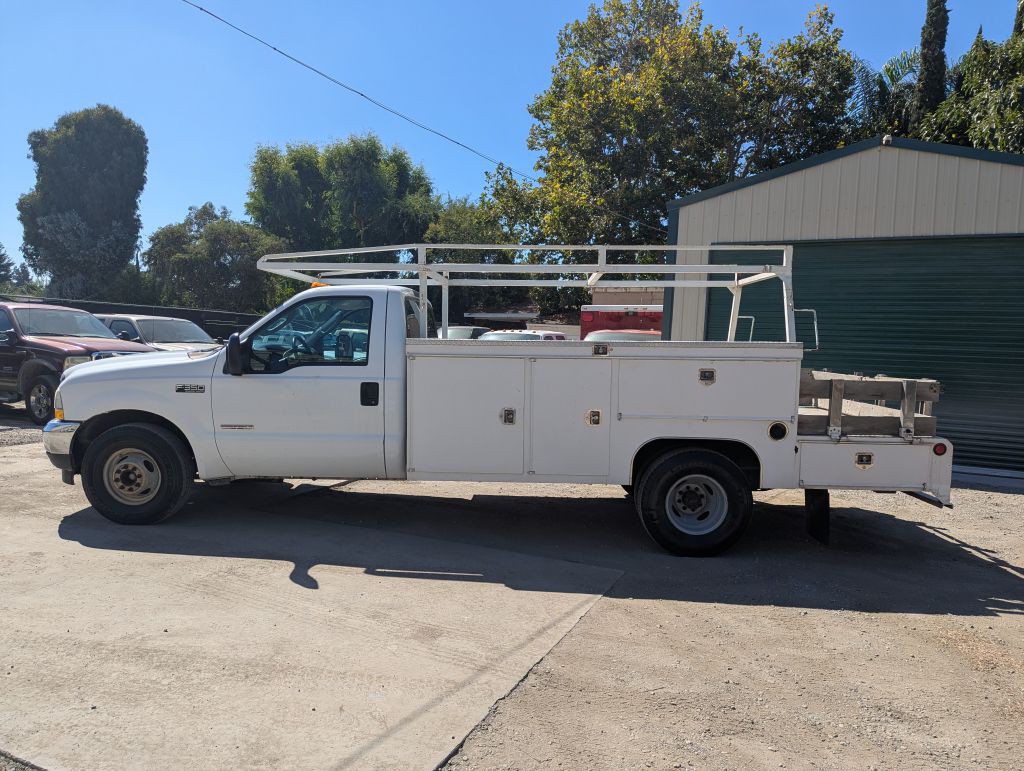 2004 Ford F-350 Image 2