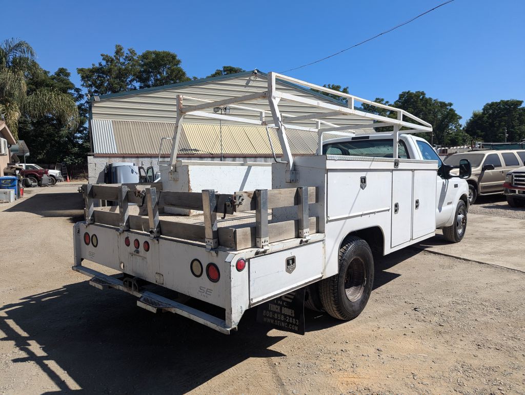 2004 Ford F-350 Image 5