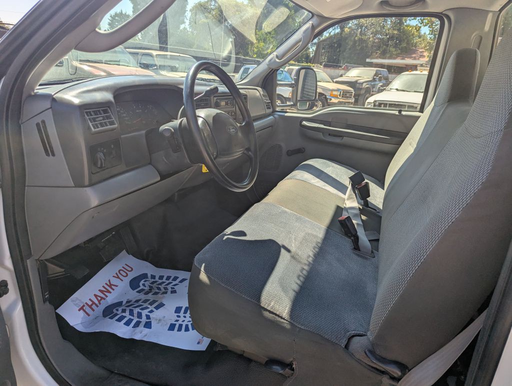 2004 Ford F-350 Image 12