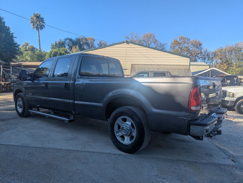 2005 Ford F-350 Image 3
