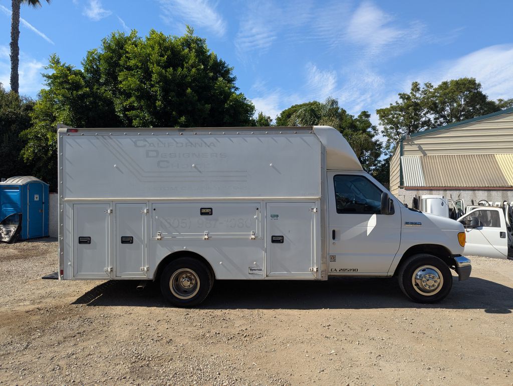 2006 Ford Econoline Image 6
