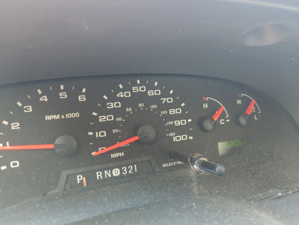 2006 Ford Econoline Image 10