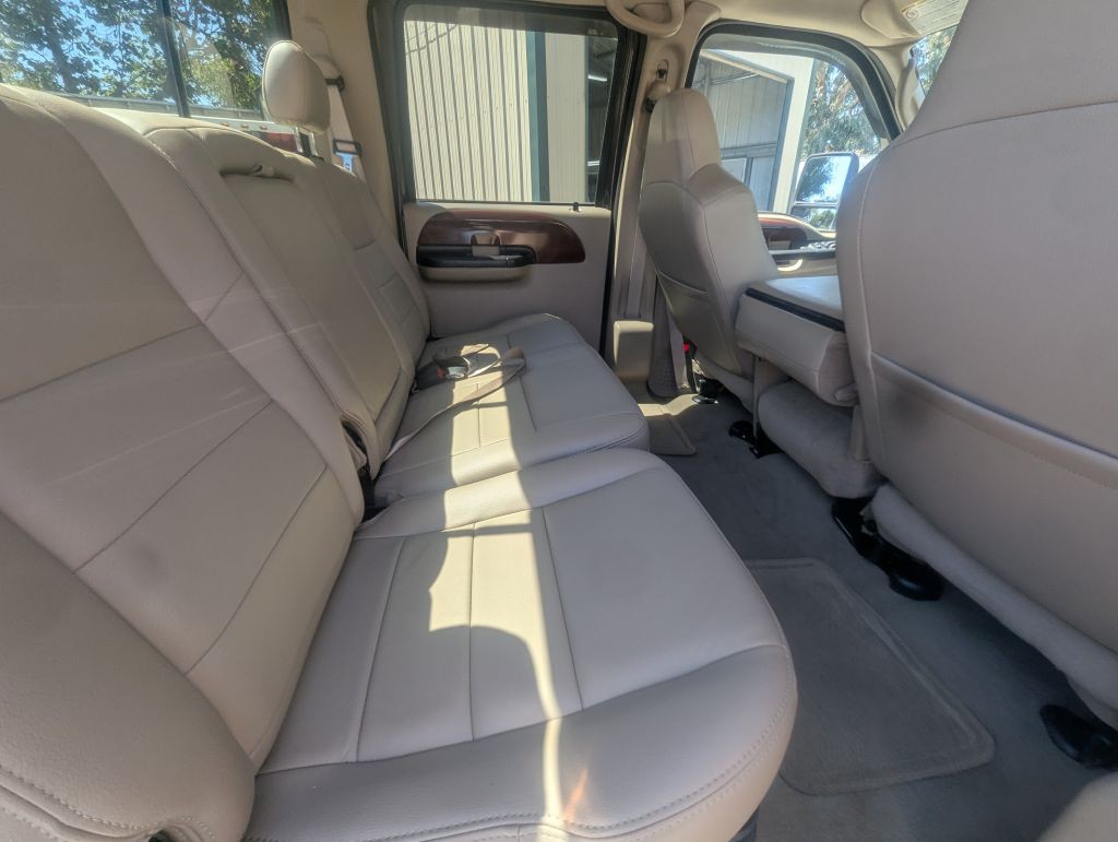 2005 Ford F-250 Image 13